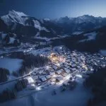 Estación de esquí Kitzbuhel en Austria. IA Generativa