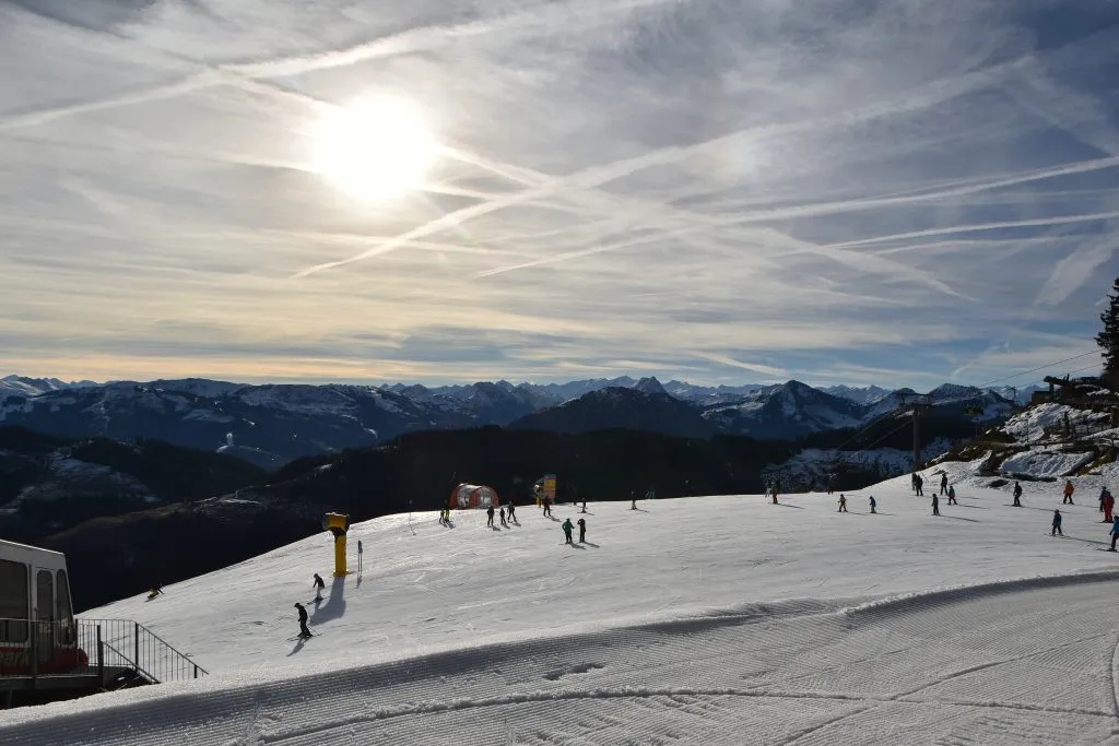 Skipiste am Hartkaiser in Ellmau in Tirol (keine erkennbaren Personen)